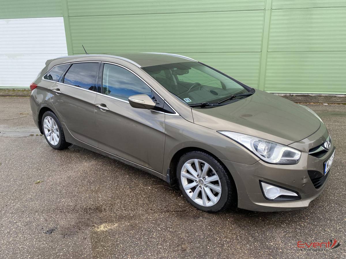 Hyundai i40 — auto noma