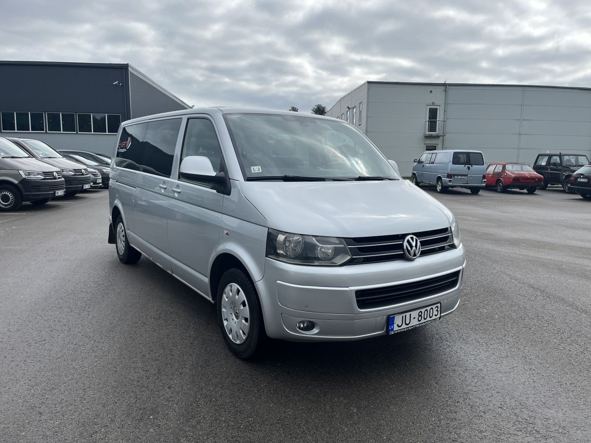 Volkswagen Caravelle 2015 — auto noma